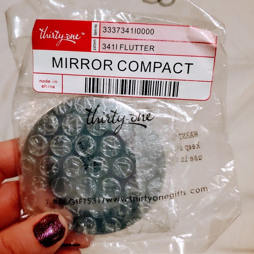 Mirror Compact - Picture 3 of 3